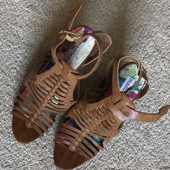 Tan heeled sandal - Picture 3 of 4